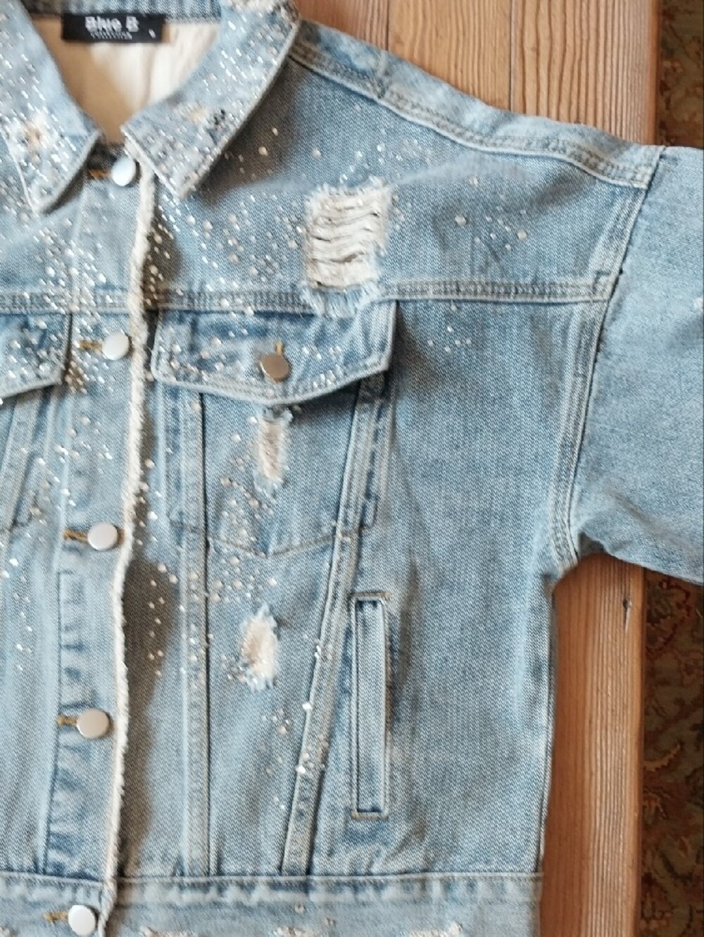 Light Wash Rhinestone & Distress Denim Jacket - Picture 5 of 9